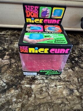 Needoh Nice Cube Pink